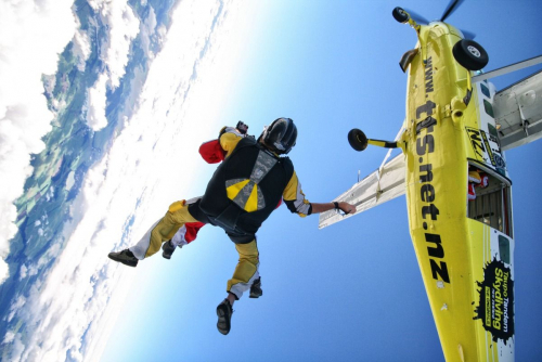 Taupo Tandem Skydiving 